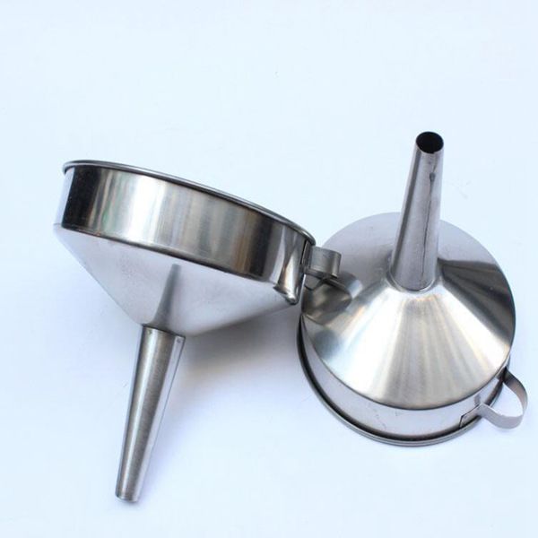 100 stainless steel funnels, 4.3-inch diameter, 11cm wide mouth, ideal for liquid transfer and canning in the kitchen