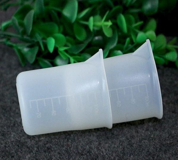 100ml silicone measuring cup for precise kitchen and lab measurements