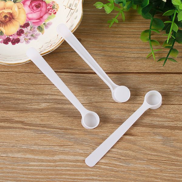 1.5ml/0.5g disposable plastic scoop for measuring coffee, tea or milk powder