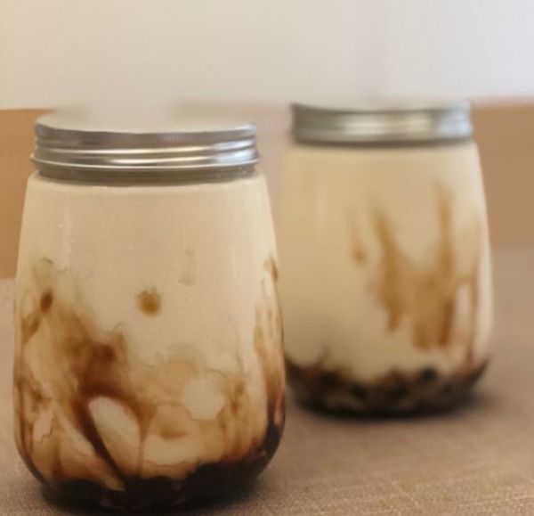 17OZ disposable PET plastic bottle for brown sugar milk tea with U-shaped design and wide mouth