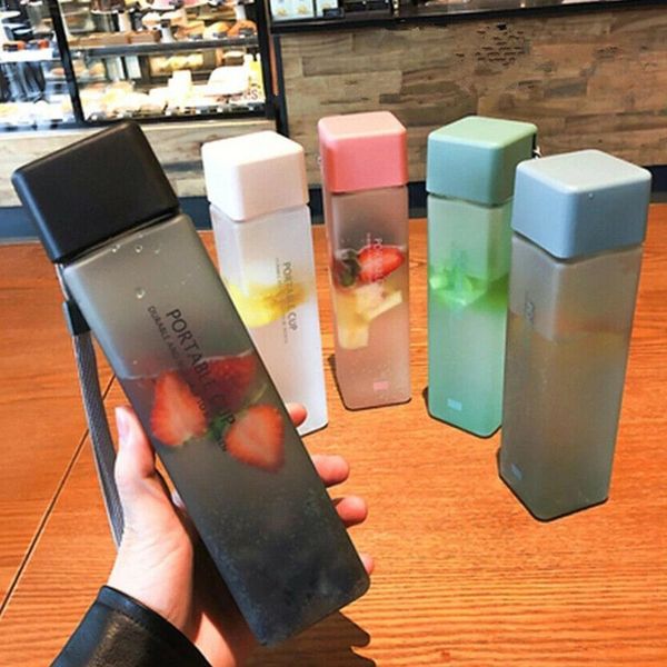 1Pc 500ml transparent square plastic matte water bottle with portable rope for outdoor sports and cold drinks