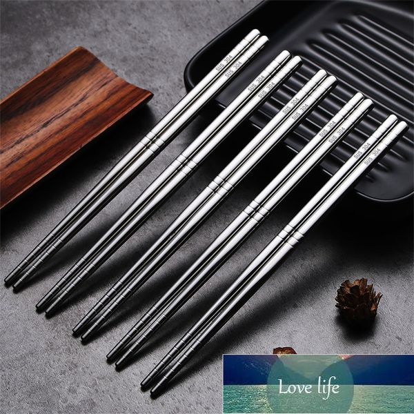 2 Pairs/Set of stylish Chinese metal chopsticks with non-slip stainless steel design, reusable for kitchen and sushi dining