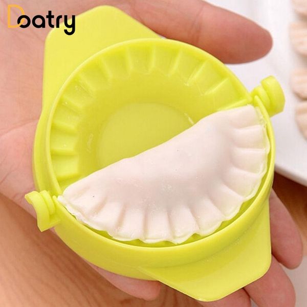 2-piece kitchen dumpling press mold for making dough wrappers, pies, and ravioli