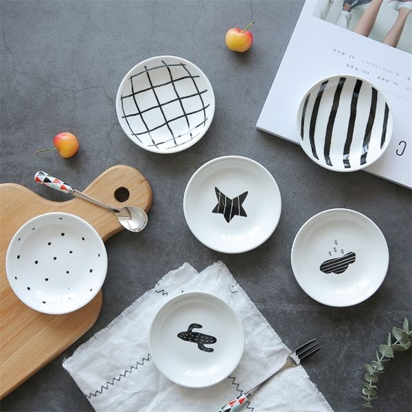 3PC Mini Cactus Star Ceramic Plate Set for Soy Sauce, Vinegar, and Candy in Stylish Black and White Kitchen Design