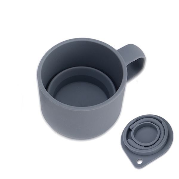 BPA-free silicone telescopic coffee mug with straw and lid, foldable for travel, available in 3 colors, ideal for camping and wine