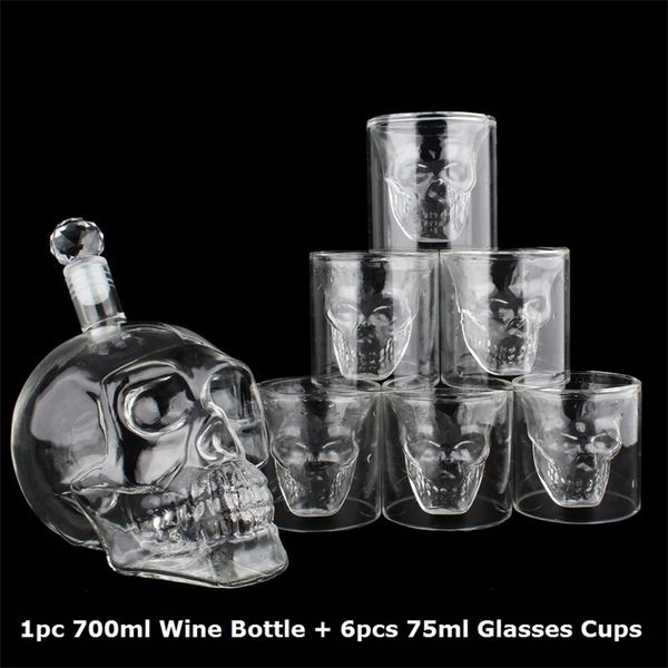 Crystal Skull Head S Glasses Cup Set includes a 700ml whiskey decanter, 75ml shot glasses, and stylish drinking mugs for home bars