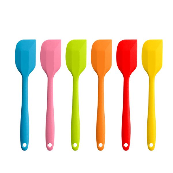 Durable and colorful silicone baking spatula, a versatile 90g kitchen tool