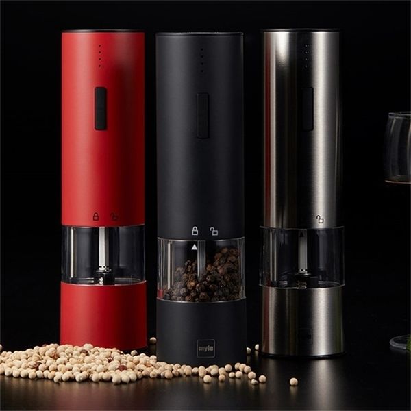 Electric automatic mill for pepper and salt with LED light, a porcelain spice grinder for kitchen use