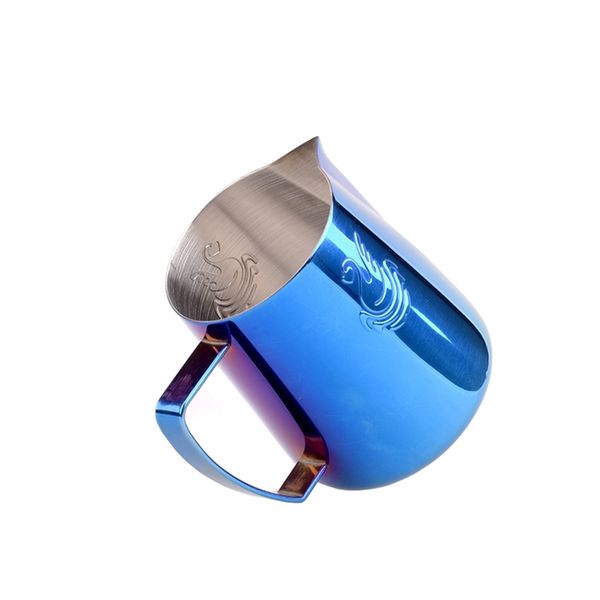 Fantastic Kitchen's 400ml stainless steel milk frother jug for baristas to craft latte art