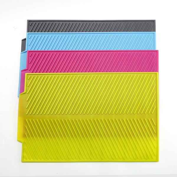 Flume folding silicone dish mat for heat-resistant, non-slip drying and draining