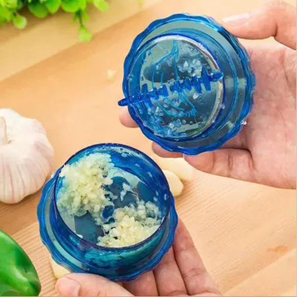 Garlic Press Kitchen Accessories Cooking Tools Stir Garlic Peeler Crusher Twist Novelty Household Vegetable Cutter Grater XVT0662