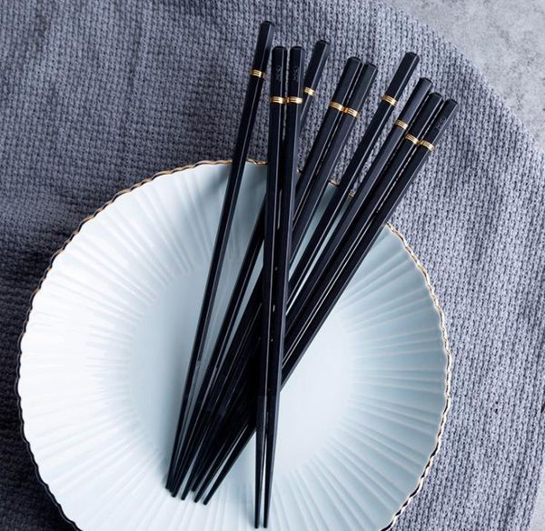 High-quality pointed sushi chopsticks with non-slip design for premium hotel and restaurant use