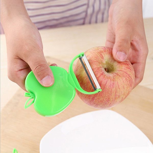 Hot-selling dual-color folding apple peeler with a peeling knife, ideal for fruits like melons, shipped free via DHL