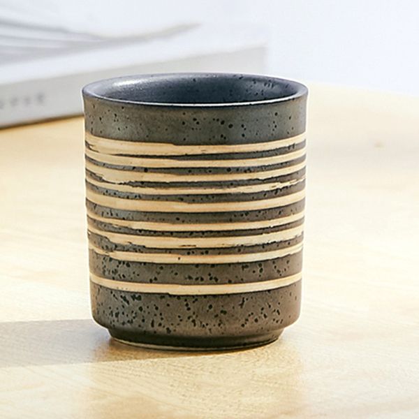 Japanese ceramic water mug with large capacity for tea and beverages