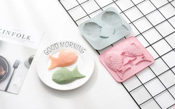Japanese snapper grilled double fish cartoon cake mold