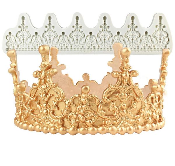 Large European-style crown-shaped silicone baking mold with embossed rim for fondant and chocolate cake decoration