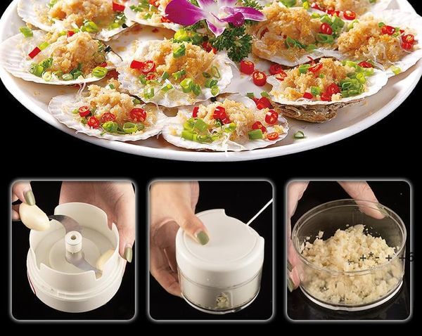 Multi-functional high-speed manual meat grinder and vegetable shredder for garlic, onions, and fruits