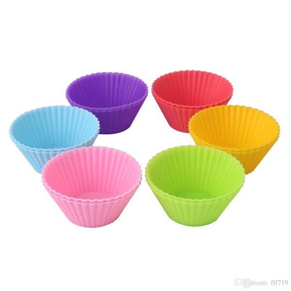 New 2019 heat-resistant food-grade silicone cupcake molds in candy colors