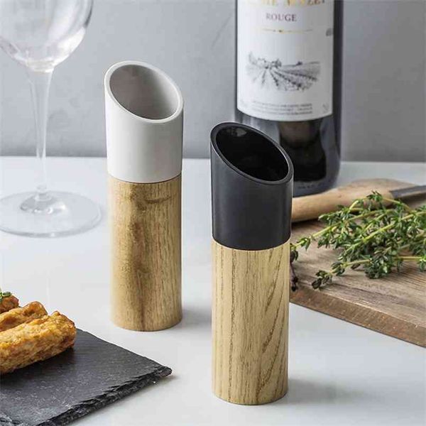 Nordic-style wooden salt and pepper mills for spices and nuts, handheld seasoning grinders perfect for home cooking, kitchen decor, and BBQ tools