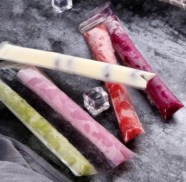 Plastic popsicle bag molds for disposable, self-sealing frozen treats