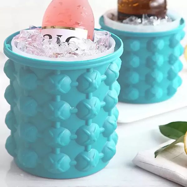 Portable dual-purpose large silicone ice cube tray with lids for chilling wine, beer, and cocktails at parties