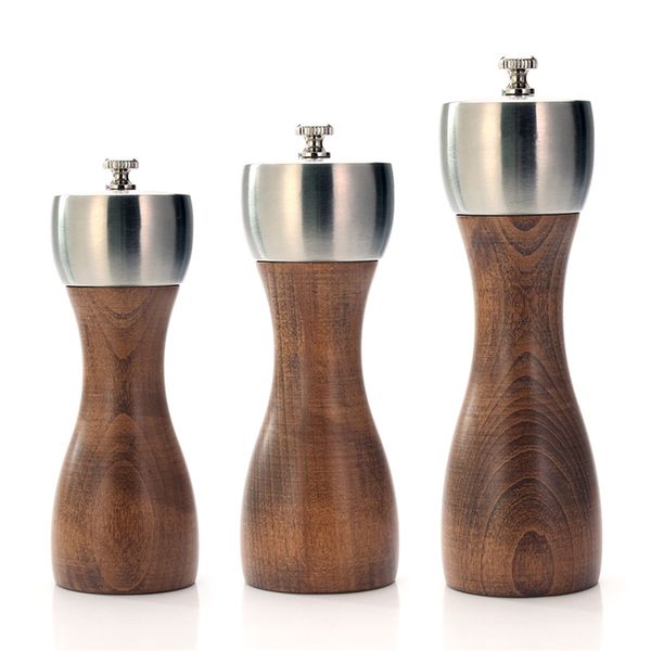 Premium beech pepper mill with carbon steel rotor, ideal for grinding peppercorns, sea salt, and black pepper
