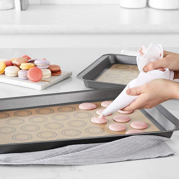 Reusable silicone baking mat for cakes, bread, and pastries with non-stick surface