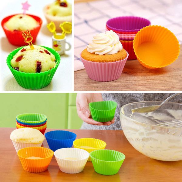 Silicone baking mold for jumbo cookies, muffins, and cupcakes, 7cm size, durable and easy to use