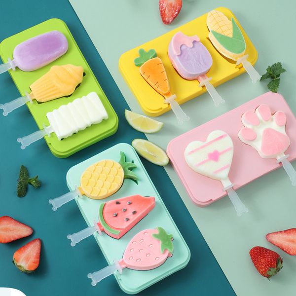 Silicone popsicle molds for ice cream, cute cartoon-shaped baking trays for cakes