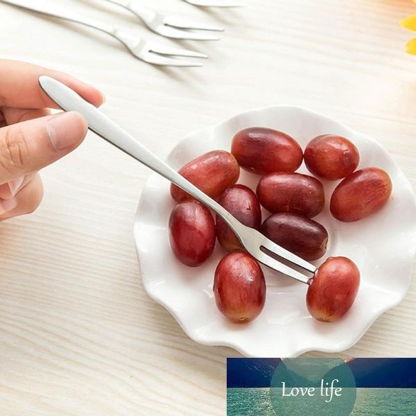 Stainless steel cutlery for fruit, cake, and salad snacks