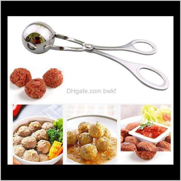 Stainless steel meatball maker for DIY fish or meat balls, a handy kitchen tool