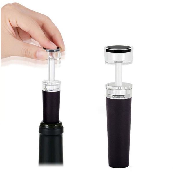 Vacuum-sealed wine saver pump for preserving red wine and champagne freshness