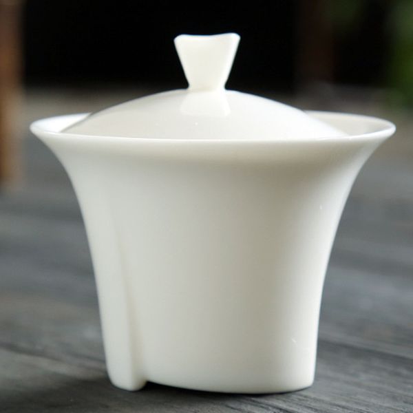 White porcelain large tea bowl, vintage ceramic gaiwan, chubby jade-style Japanese handcrafted tri-color art pieces for home decoration